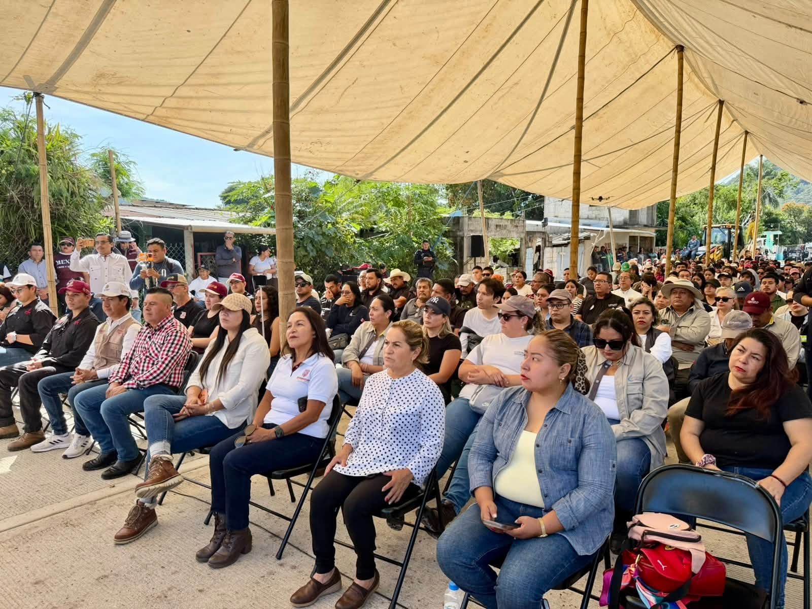 Evento público con la comunidad